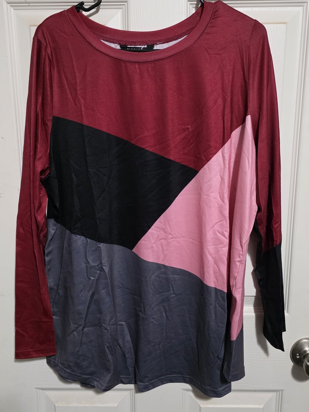 3/20$ BloomChic Colorblock Long Sleeve Top in Burgundy, Pink & Gray
